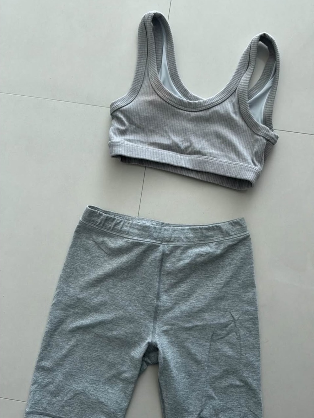 ALO Yoga Ribbed Crop Tank & Bike Shorts Set - Light Gray